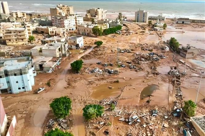 Cảnh tàn phá do lũ lụt tại Derna, Libya, ngày 13-9-2023. Ảnh: AFP/TTXVN