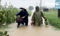 Mưa lớn liên tục gây ngập úng nhiều nơi trên địa bàn thành phố Đà Nẵng