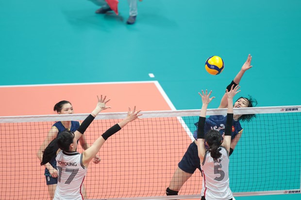 ASIAD 19: Bóng chuyền nữ Việt Nam ngược dòng kịch tính trước Hàn Quốc