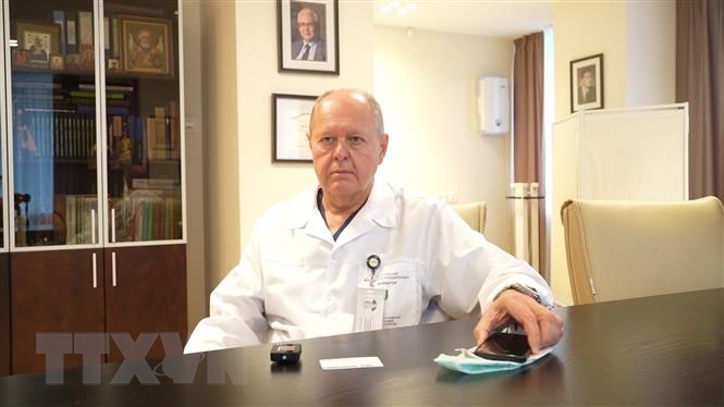 Bác sỹ Công huân Nga muốn hợp tác chữa trị ung thư với Việt Nam