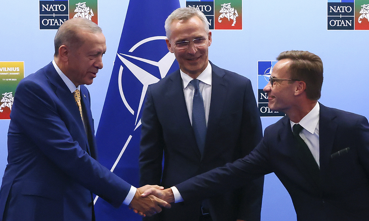 Thổ Nhĩ Kỳ mở đường cho Thụy Điển gia nhập NATO