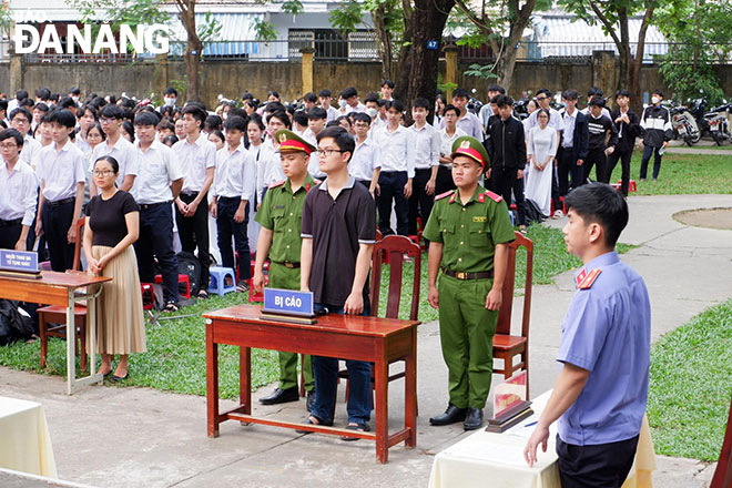 Bài học từ những phiên tòa giả định