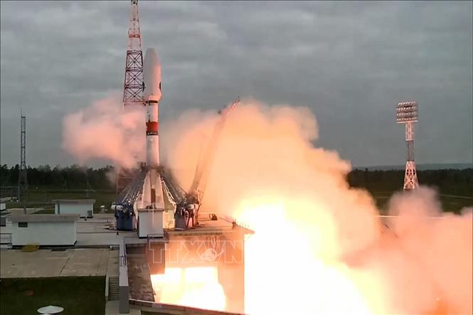 Tên lửa Soyuz-2.1b mang theo tàu thăm dò Mặt Trăng Luna-25 được phóng từ sân bay vũ trụ Vostochny, Nga, ngày 11-8-2023. Ảnh: AFP/TTXVN