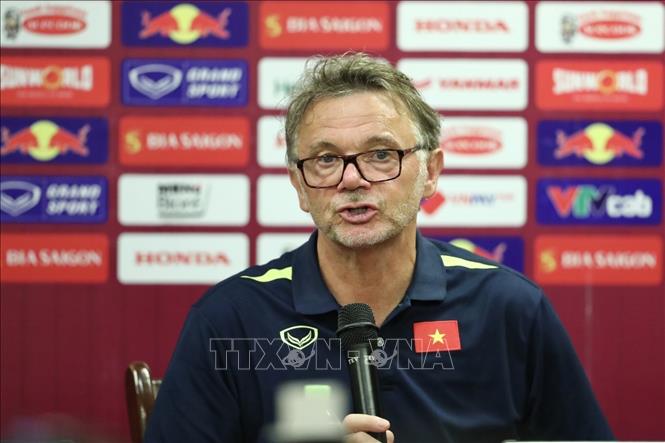 HLV Philippe Troussier. Ảnh tư liệu: Minh Quyết/TTXVN