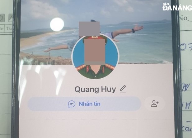 Đối tượng tự xưng là “Quang Huy” đã lừa đảo và chiếm đoạt hơn 500 triệu đồng trong tài khoản ngân hàng của chị B. Ảnh: C.A