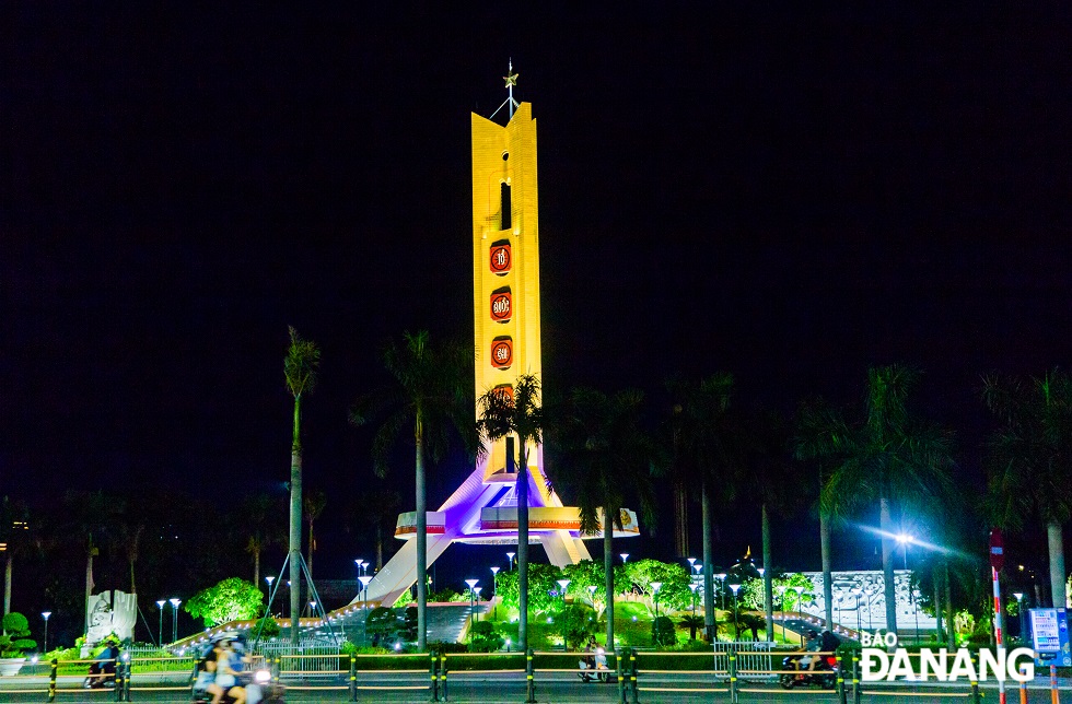 On April 28, 2023, work started on a project of upgrading the Peace Monument and expanding the March 29 Square in Hoa Cuong Bac Ward, Hai Chau District.