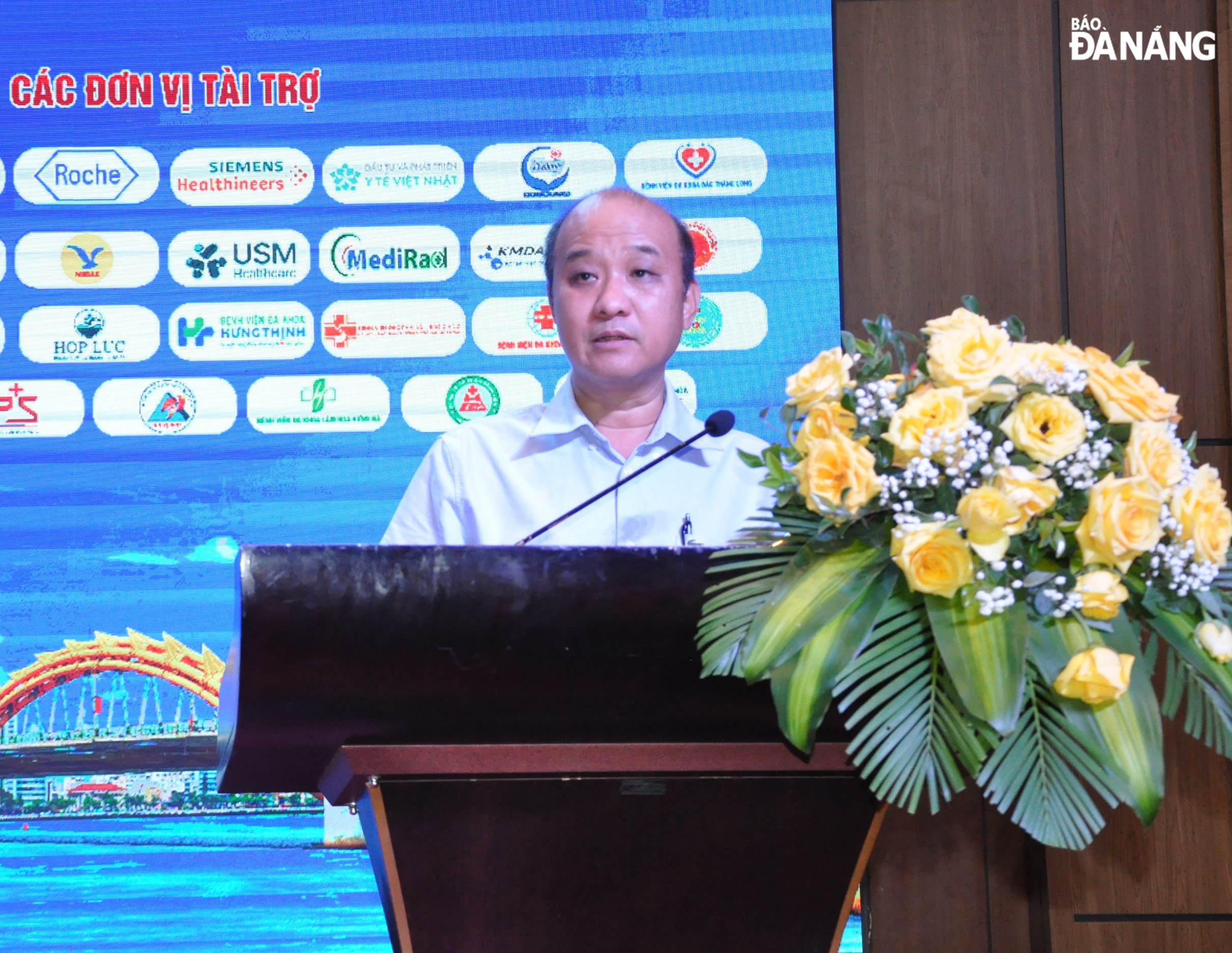 Phó Chủ tịch UBND thành phố Lê Quang Nam phát biểu tại hội nghị. Ảnh: LÊ HÙNG