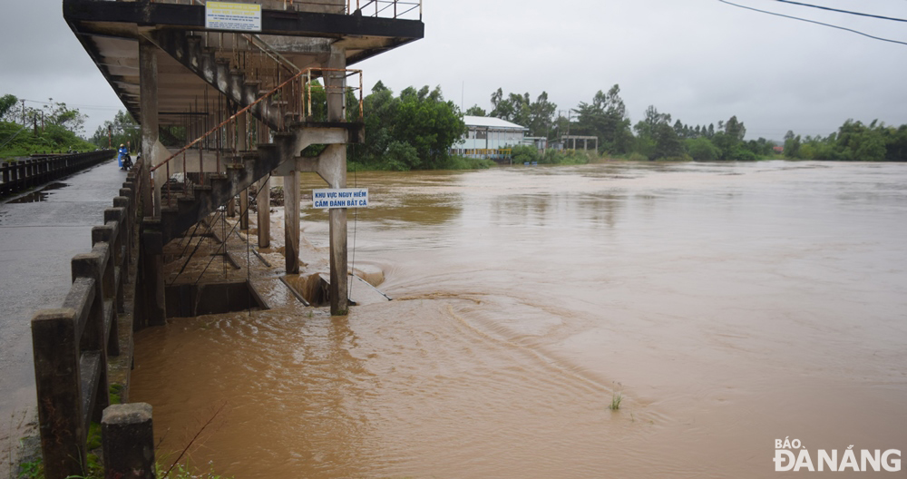 Sông Vu Gia vượt mức báo động 2, các hồ thủy điện vận hành cắt, giảm lũ cho hạ du