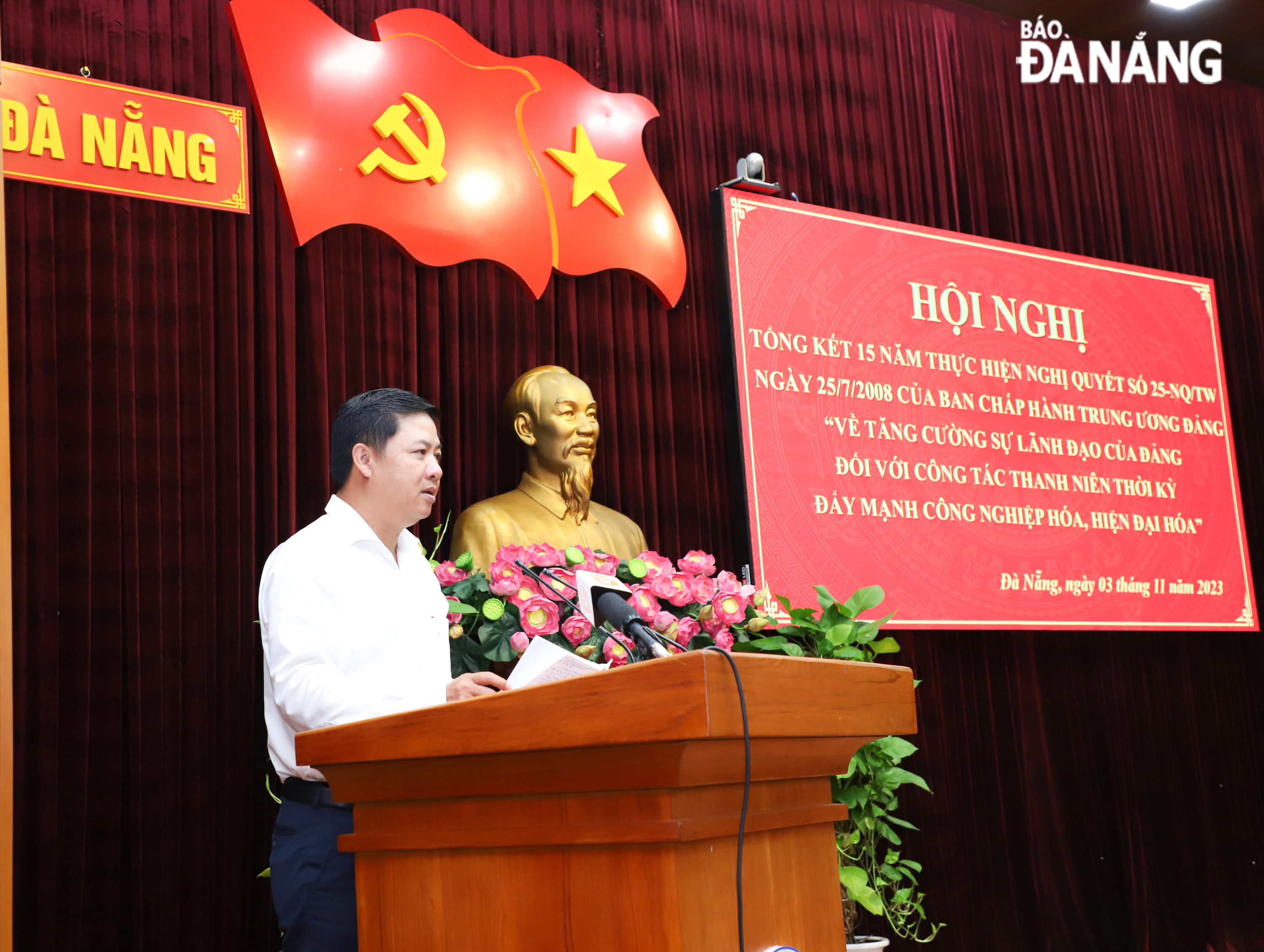 Phó Bí thư Thường trực Thành ủy Lương Nguyễn Minh Triết phát biểu kết luận hội nghị. Ảnh: NGỌC PHÚ