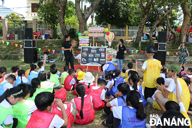Here is a scene of an extracurricular event on astronomy organised by DAC for children. Photo: NVCC
