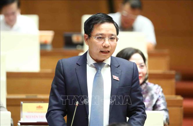 Bộ trưởng Bộ Giao thông vận tải Nguyễn Văn Thắng trả lời chất vấn. Ảnh: TTXVN