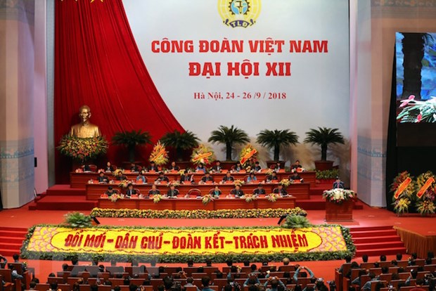 Đoàn chủ tịch điều hành phiên khai mạc Đại hội XII Công đoàn Việt Nam. Ảnh (tư liệu): TTXVN