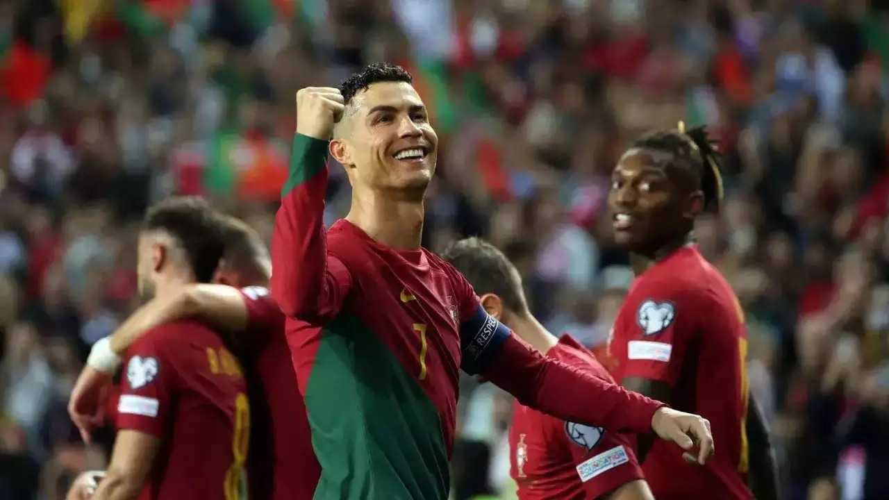 Cristiano Ronaldo và các đồng đội đã thi đấu thăng hoa để giành chiến thắng trong cả 10 trận đã đấu tại vòng loại.