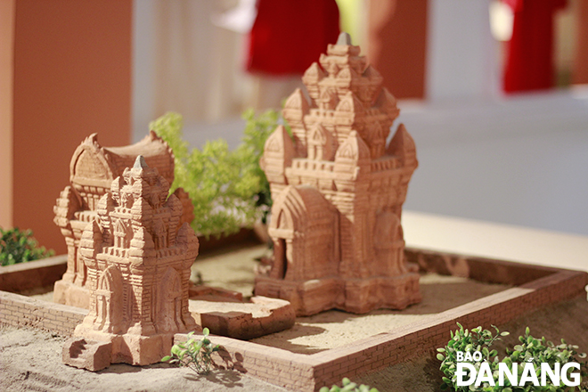 Miniature models of Cham temples and towers are restored by the Museum of Cham Sculpture to increase the vibrancy of the visiting space.