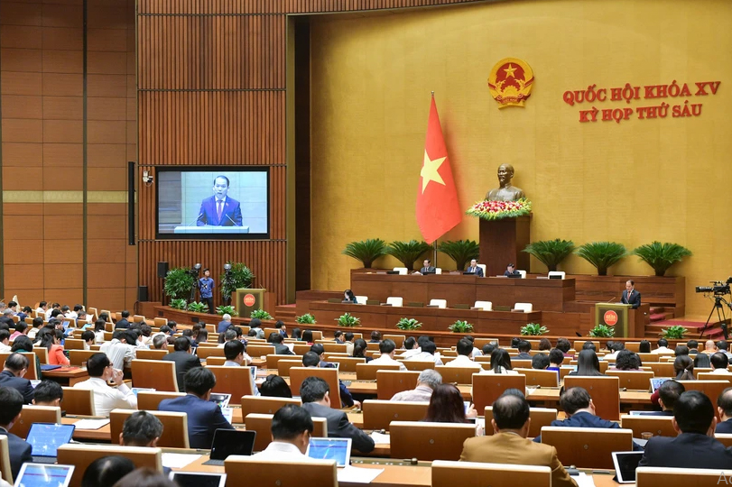 Quốc hội làm việc tại hội trường. (Ảnh: CTV/Vietnam+)