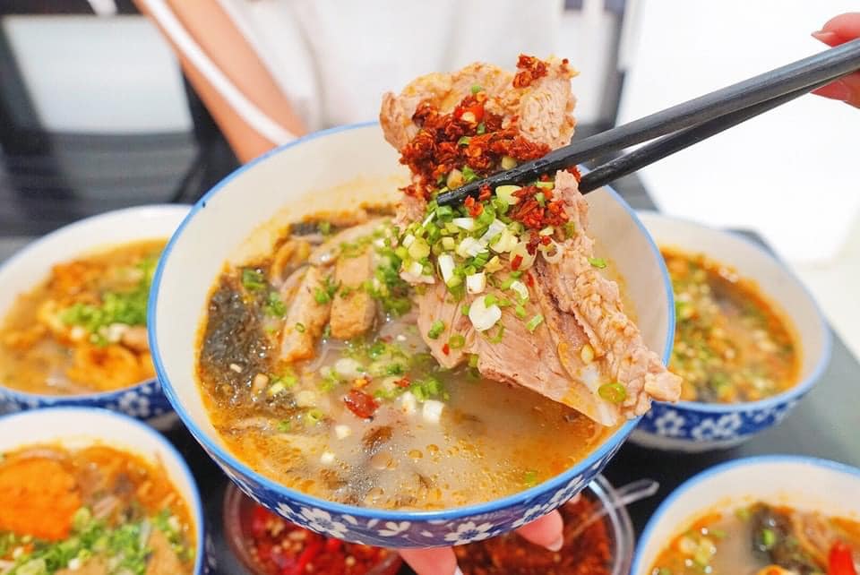 Lạ miệng cùng bánh canh rong biển