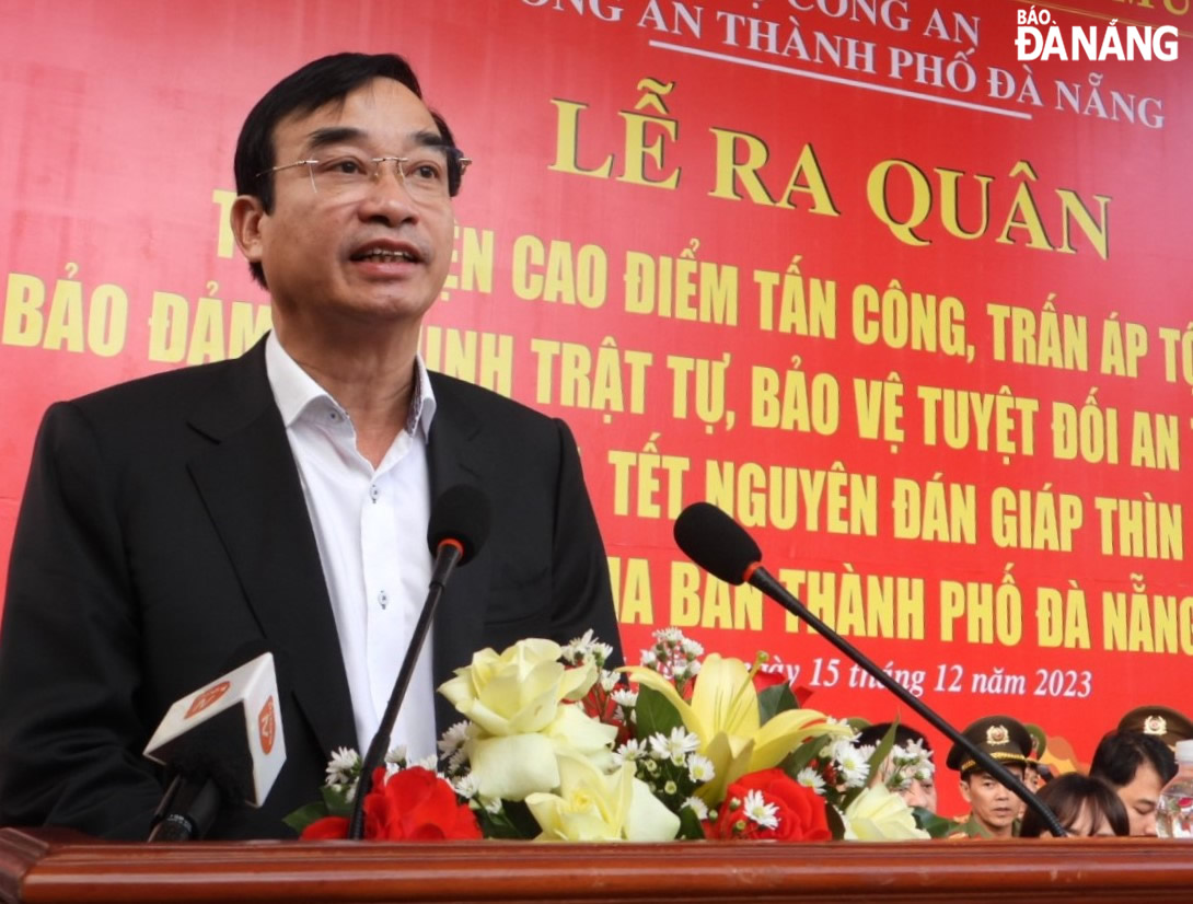 Chairman of the Da Nang People's Committee Le Trung Chinh speaking at the ceremony. Photo: LE HUNG