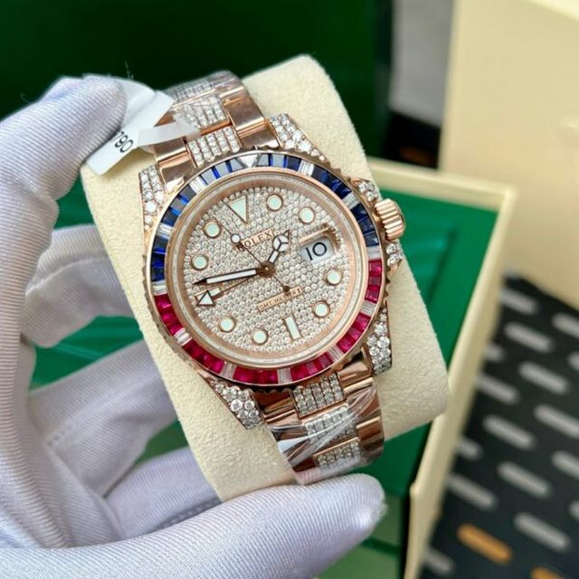 Rolex GMT Master II bọc vàng đẳng cấp. 