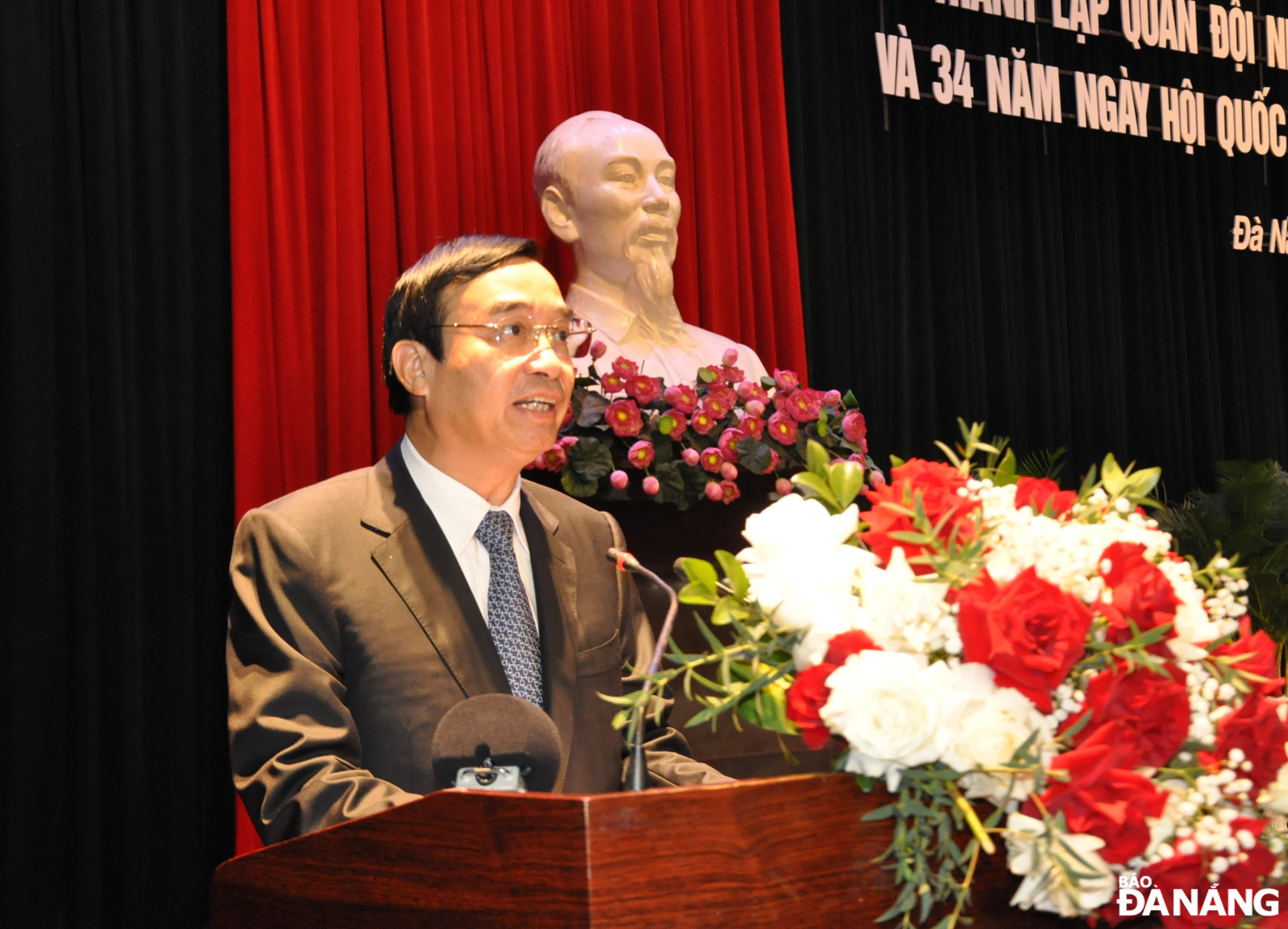 Municipal People’s Committee Chairman Le Trung Chinh speaking at the event