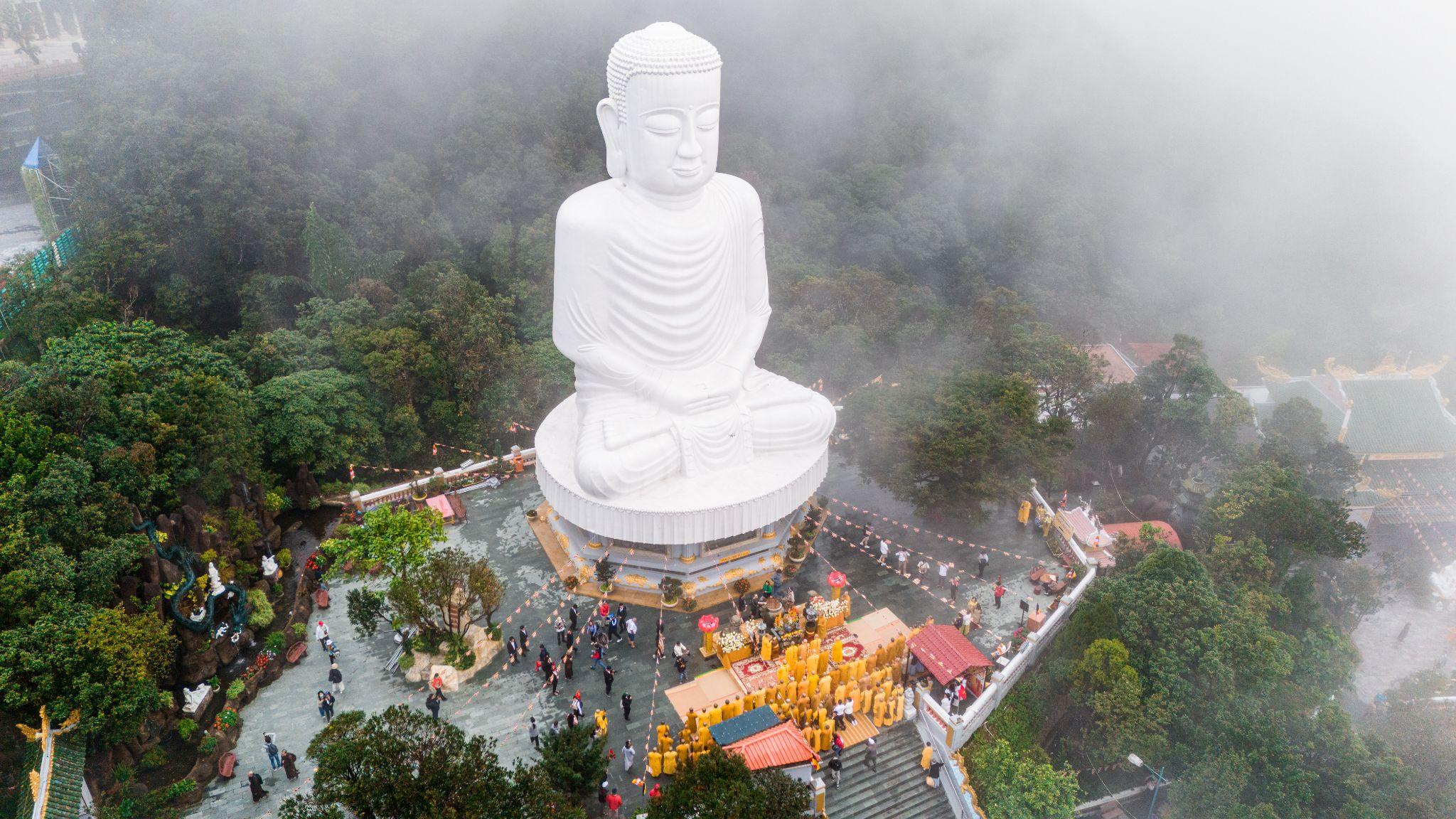 Nghi lễ cầu an tại chùa Linh Ứng Bà Nà.