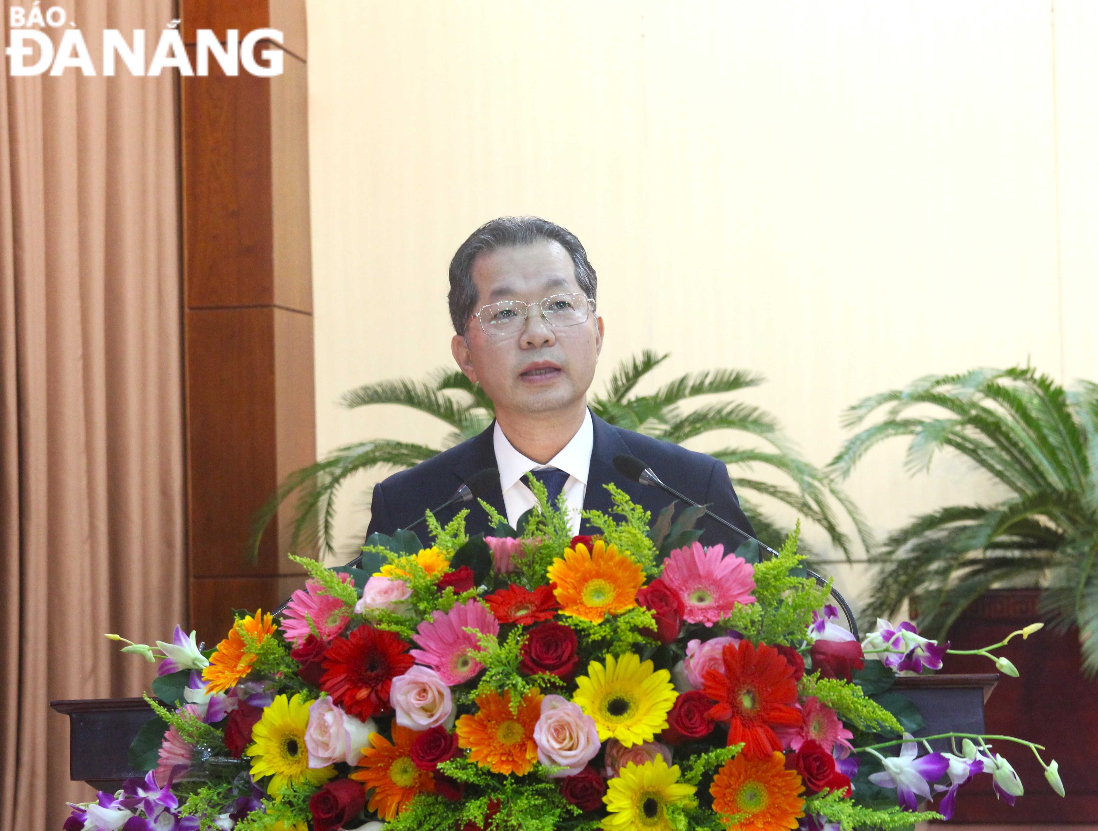 Da Nang Party Secretary Nguyen Van Quang speaking at the conference. Photo: N.Q