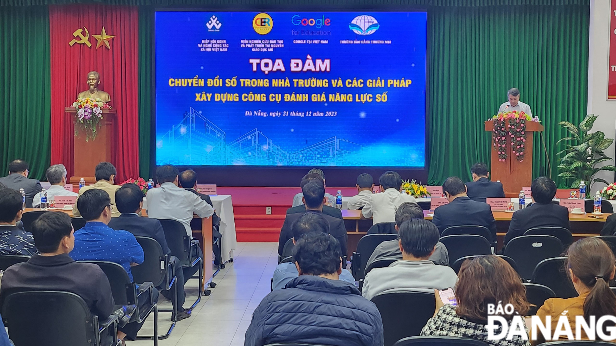 Quang cảnh buổi tọa đàm. Ảnh: NGỌC HÀ