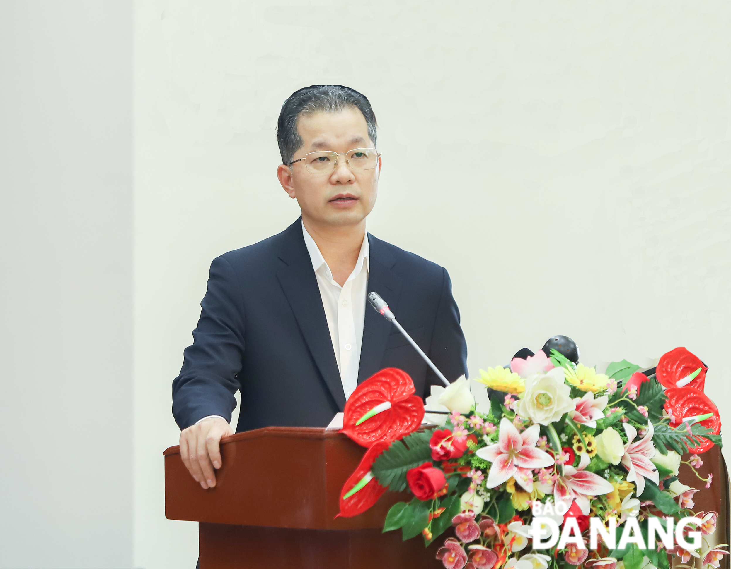 Da Nang Party Committee Secretary Nguyen Van Quang speaking at the event