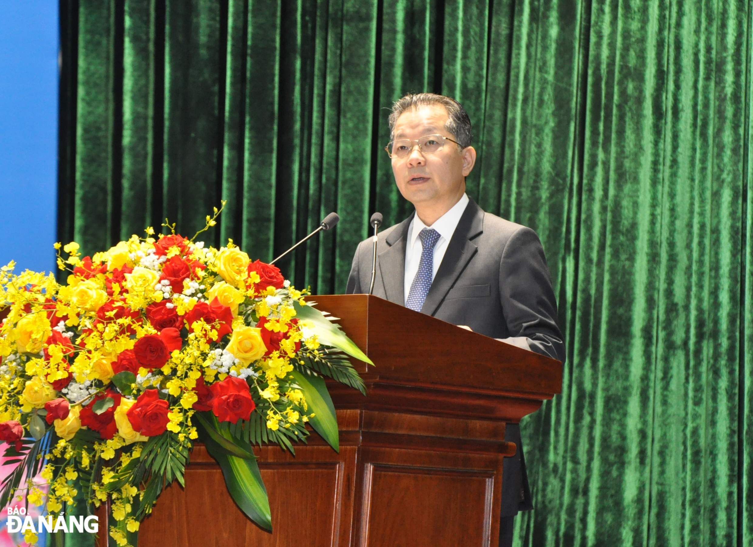 Bí thư Thành ủy Nguyễn Văn Quảng phát biểu chào mừng hội nghị. Ảnh: LÊ HÙNG