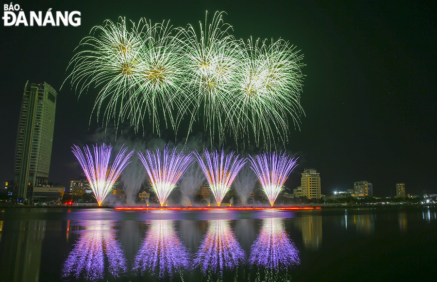 A fireworks display at the DIFF 2023. Photo: THU HA