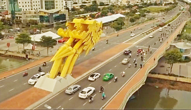 A scene featuring Da Nang’s Dragon Bridge in the South Korean movie ‘Taxi Driver 2’ was released in early 2023. Photo: S.T