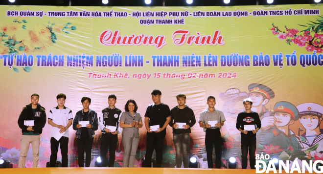 Quận Thanh Khê động viên thanh niên lên đường nhập ngũ