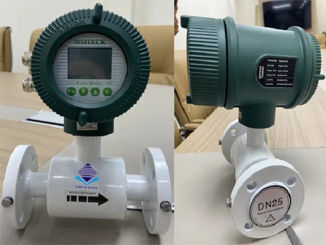 Đồng hồ nước điện tử Woteck đo lưu lượng nguồn nước.