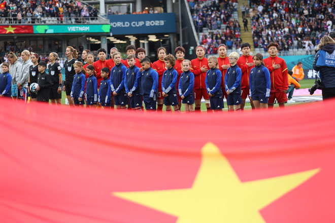 Đội tuyển nữ Việt Nam ra sân ở đấu trường thế giới Ảnh: VFF