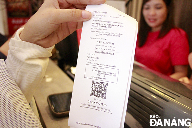 Tickets for the 'Dao, Pho and Piano' movie at the Le Do Cinema are priced at VND50,000 VND each. Photo: X.D