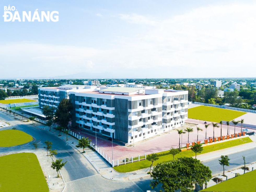 The landscape space of the FPT University Da Nang. Photo: G.P