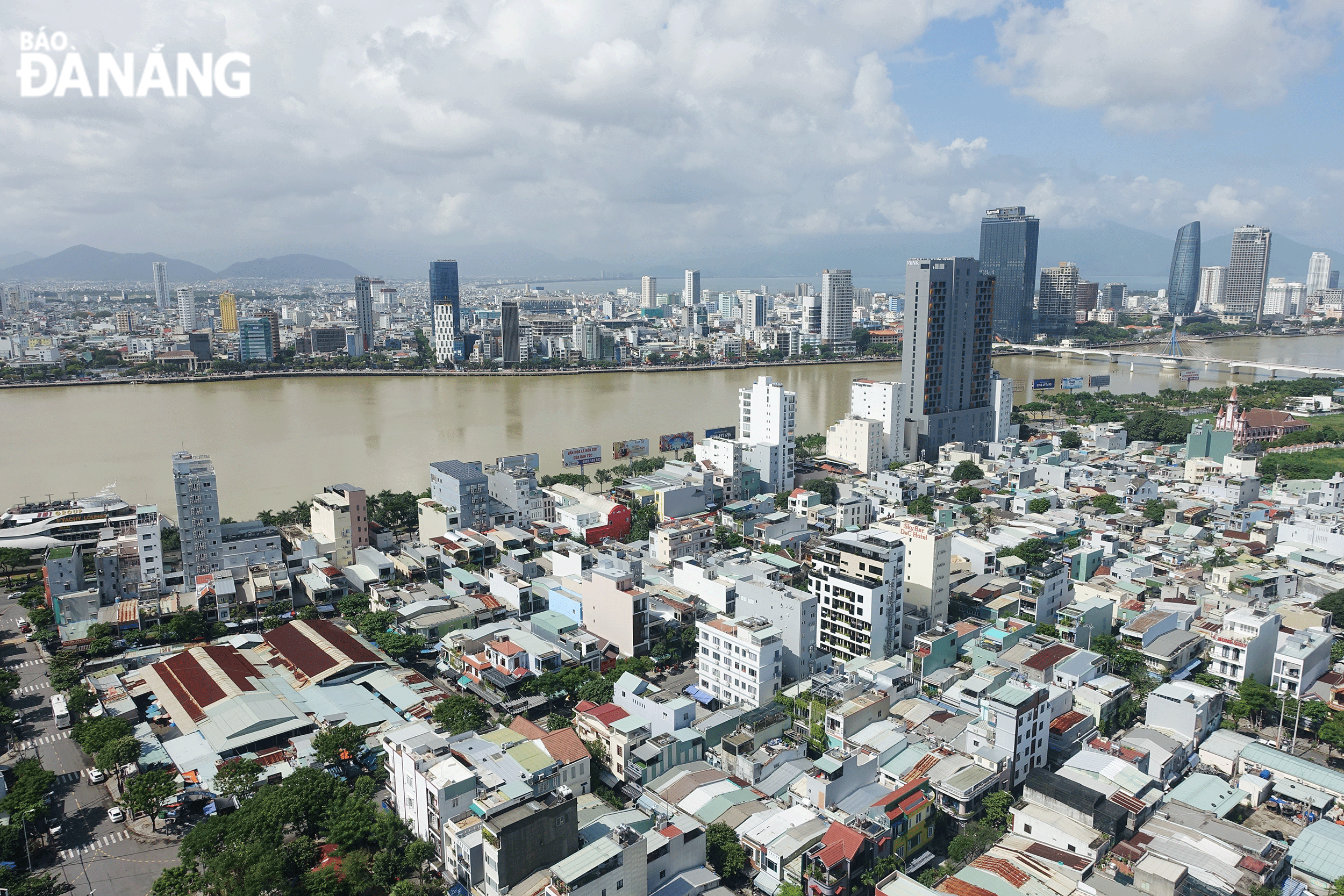 Đà Nẵng đang hướng đến trở thành trung tâm kinh tế-xã hội lớn của cả nước và khu vực Đông Nam Á. Ảnh: HOÀNG HIỆP