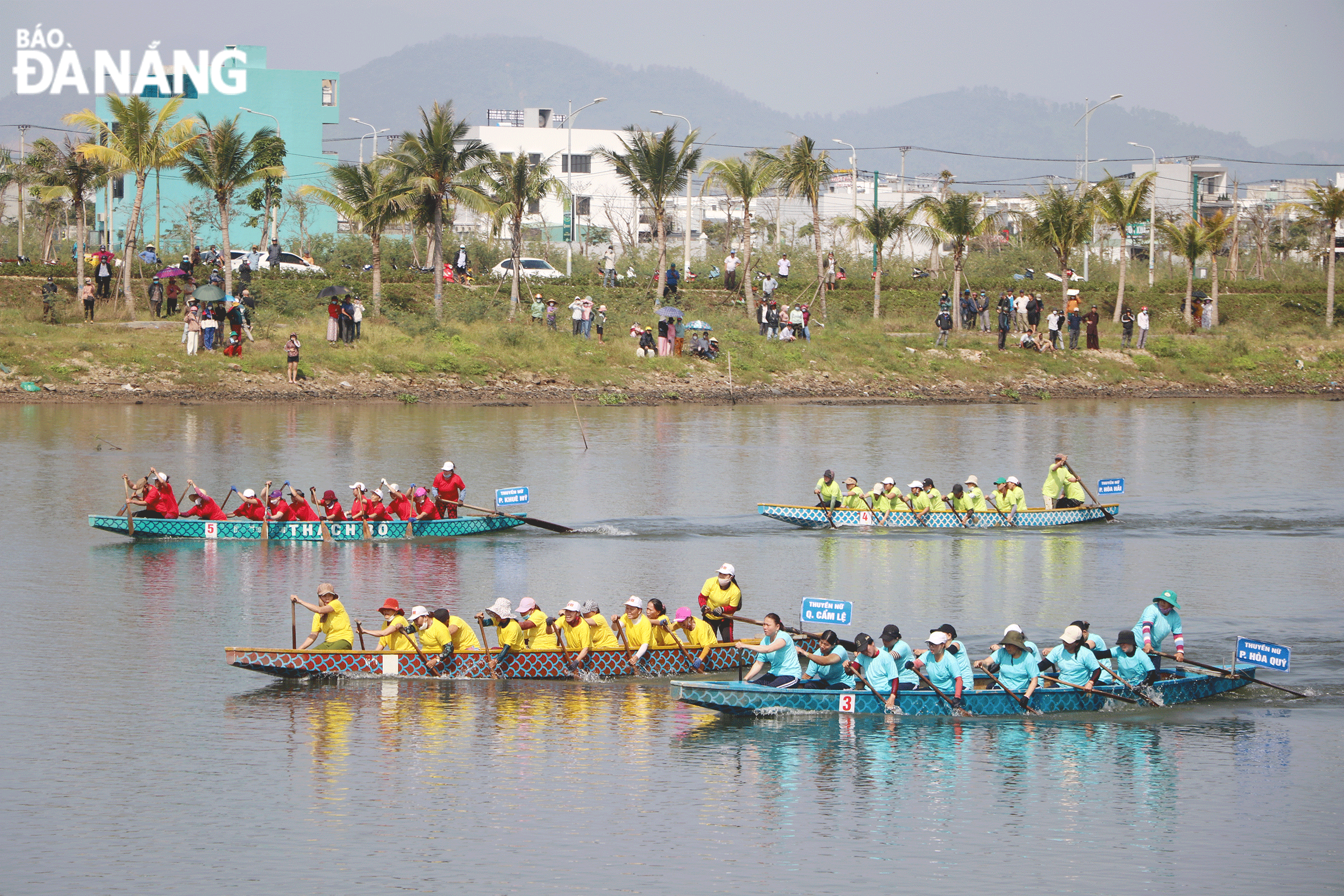 In 2024, the Avalokitesvara Festival promises many new and attractive activities fpr both tourists and locals to experience. IN PHOTOS: Exciting boat race on the Co Co River as part of the the Avalokiteśvara Festival in 2023. Photo: THANH PHUONG