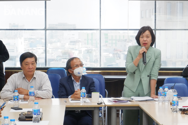 Mrs. Le Thi Thuc, Deputy Director of the Da Nang Department of Science and Technology speaking at the event. Photo: M.Q