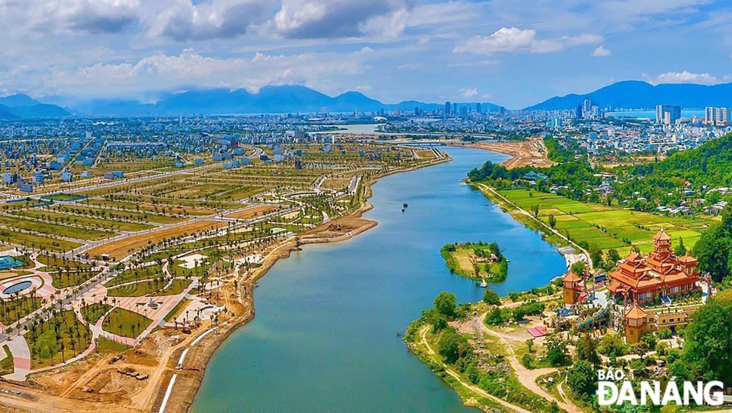 The adjustments to the zoning plan along the Han River and the eastern bank is forecast to create a boost for Da Nang real estate. Photo: NGUYEN THUAN