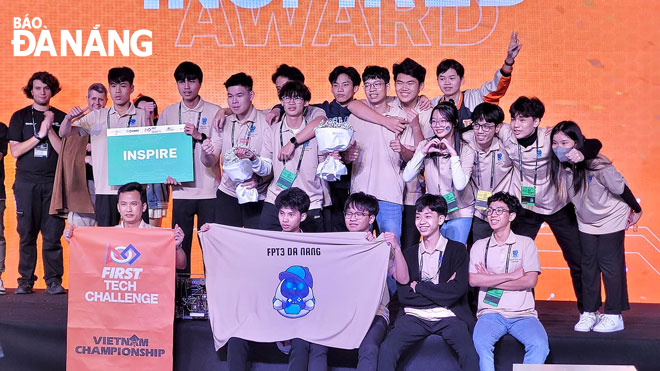 Đội thi FPT3DN.Robotown đoạt giải cao nhất tại sân chơi FTC Việt Nam 2024.  Ảnh: P.V