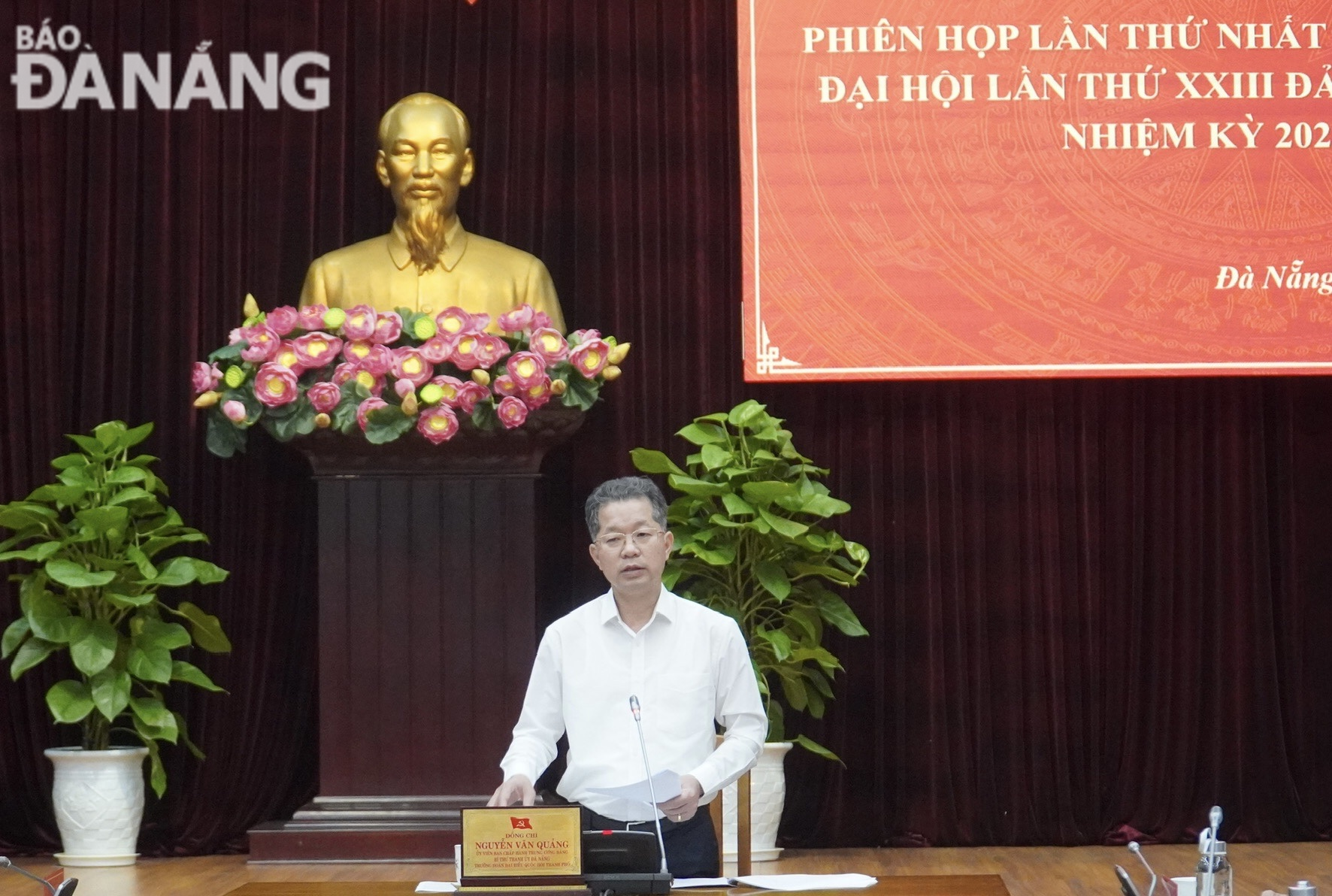 Bí thư Thành ủy Nguyễn Văn Quảng phát biểu kết luận phiên họp. Ảnh: HN