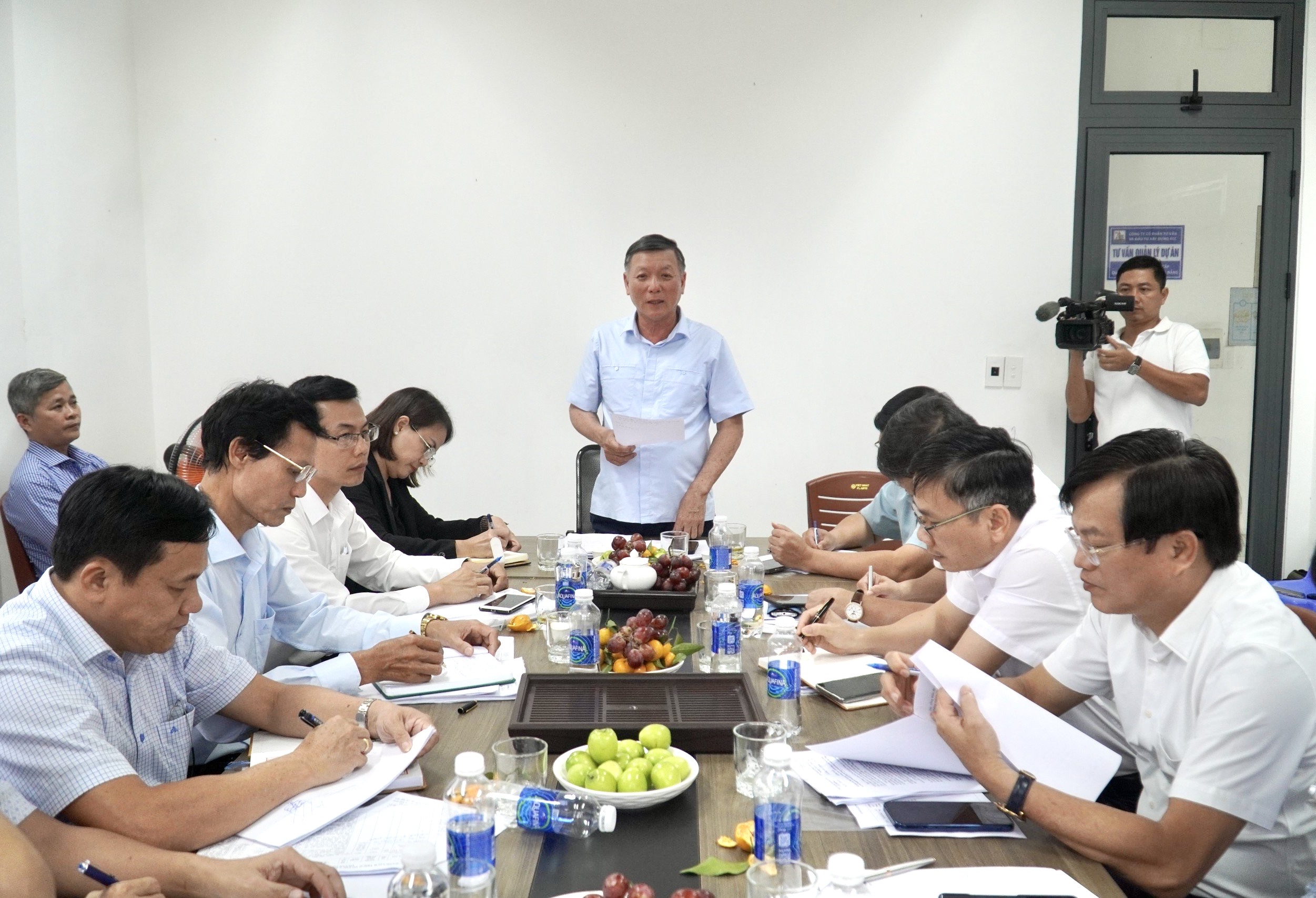 Trưởng ban Dân vận Thành ủy Lê Văn Trung phát biểu chỉ đạo tại buổi giám sát. Ảnh: N.PHƯƠNG