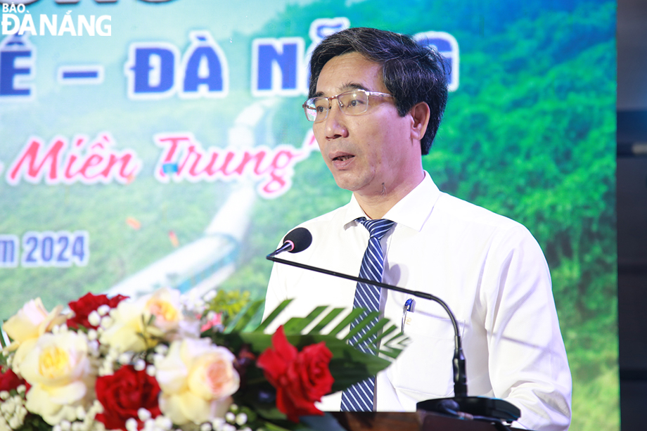 Chủ tịch UBDN thành phố Trần Chí Cường phát biểu tại buổi lễ khai trương. Ảnh: CHIẾN THẮNG