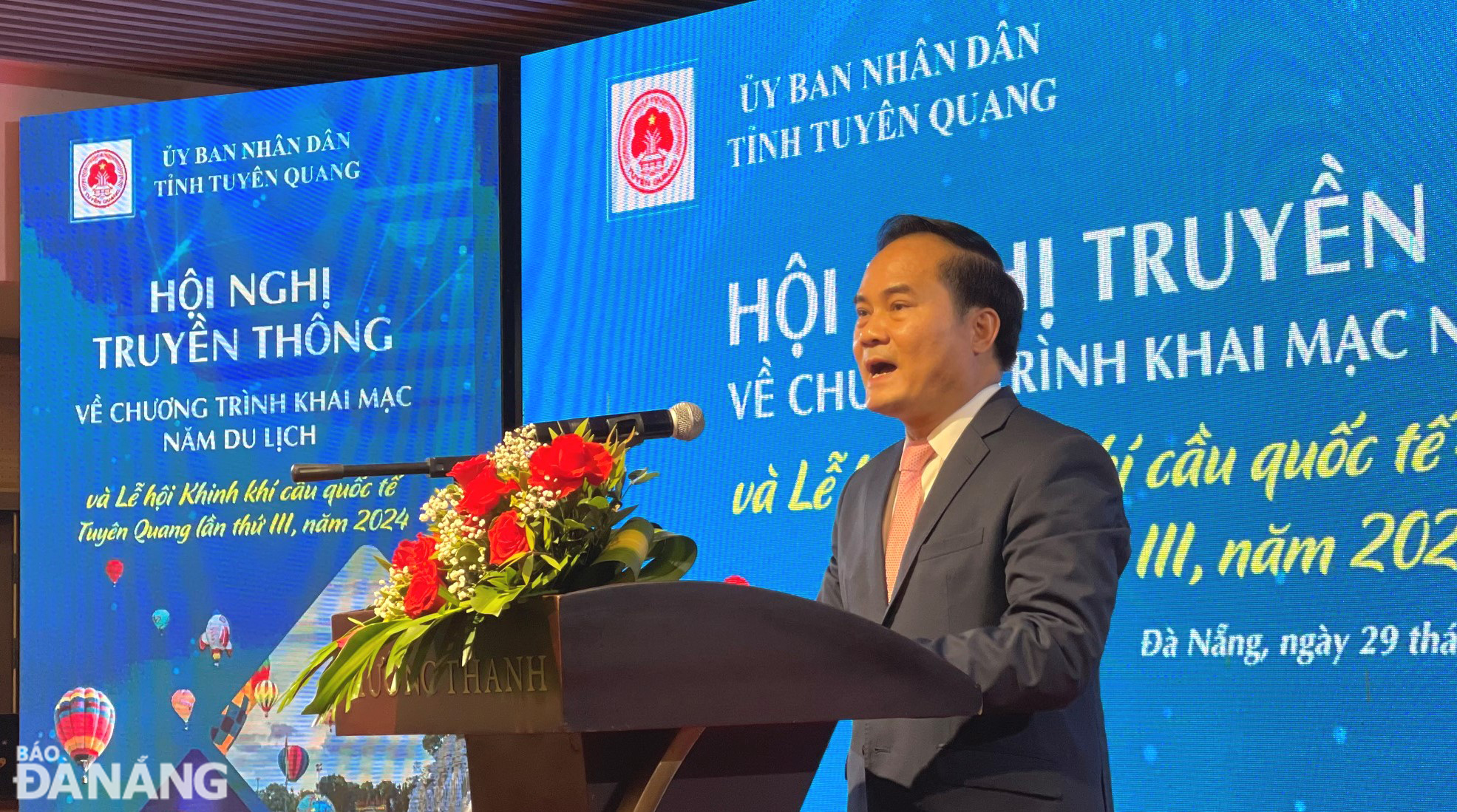 Vice Chairman of Tuyen Quang Provincial People's Committee Hoang Viet Phuong speaking at the event. Photo: HOANG HIEP