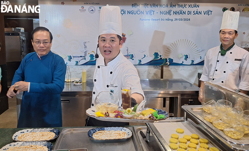 Delicious dessert named ‘Spring Essence’ made from agricultural products such as green beans, red beans and lotus seeds by chef Doan Van Tuan. Photo: THU HA