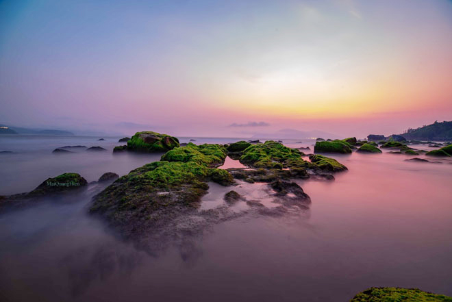 Moments of the moss season at Nam O rapids through the camera angle of author Mai Quang Hien.