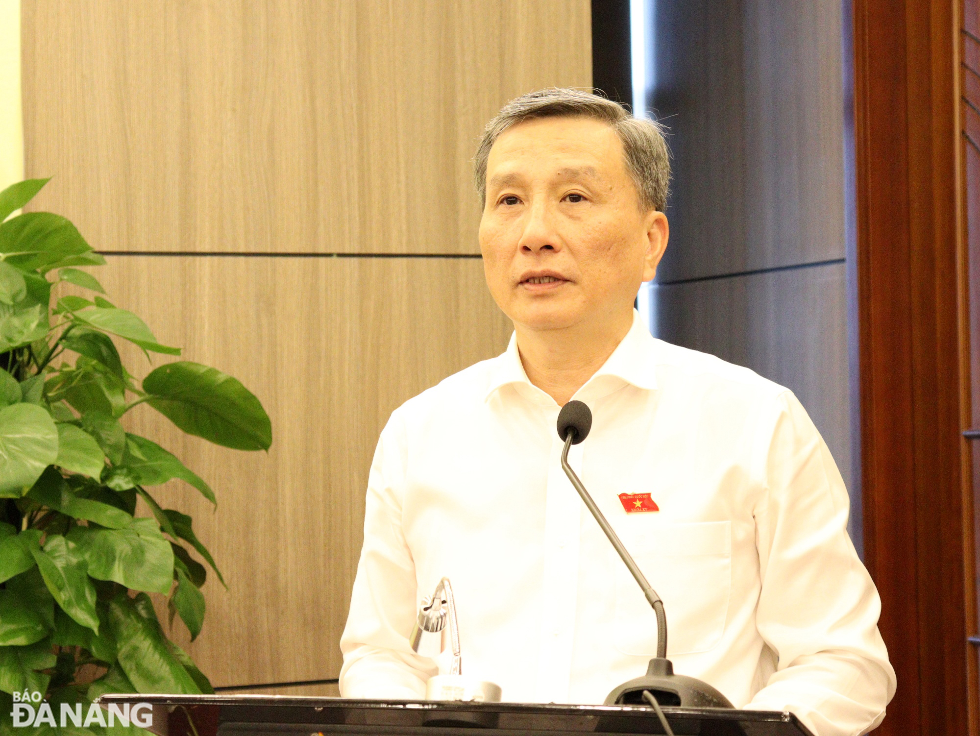 Chủ nhiệm Ủy ban Khoa học, công nghệ và môi trường của Quốc hội Lê Quang Huy phát biểu tại phiên họp. Ảnh: HOÀNG HIỆP