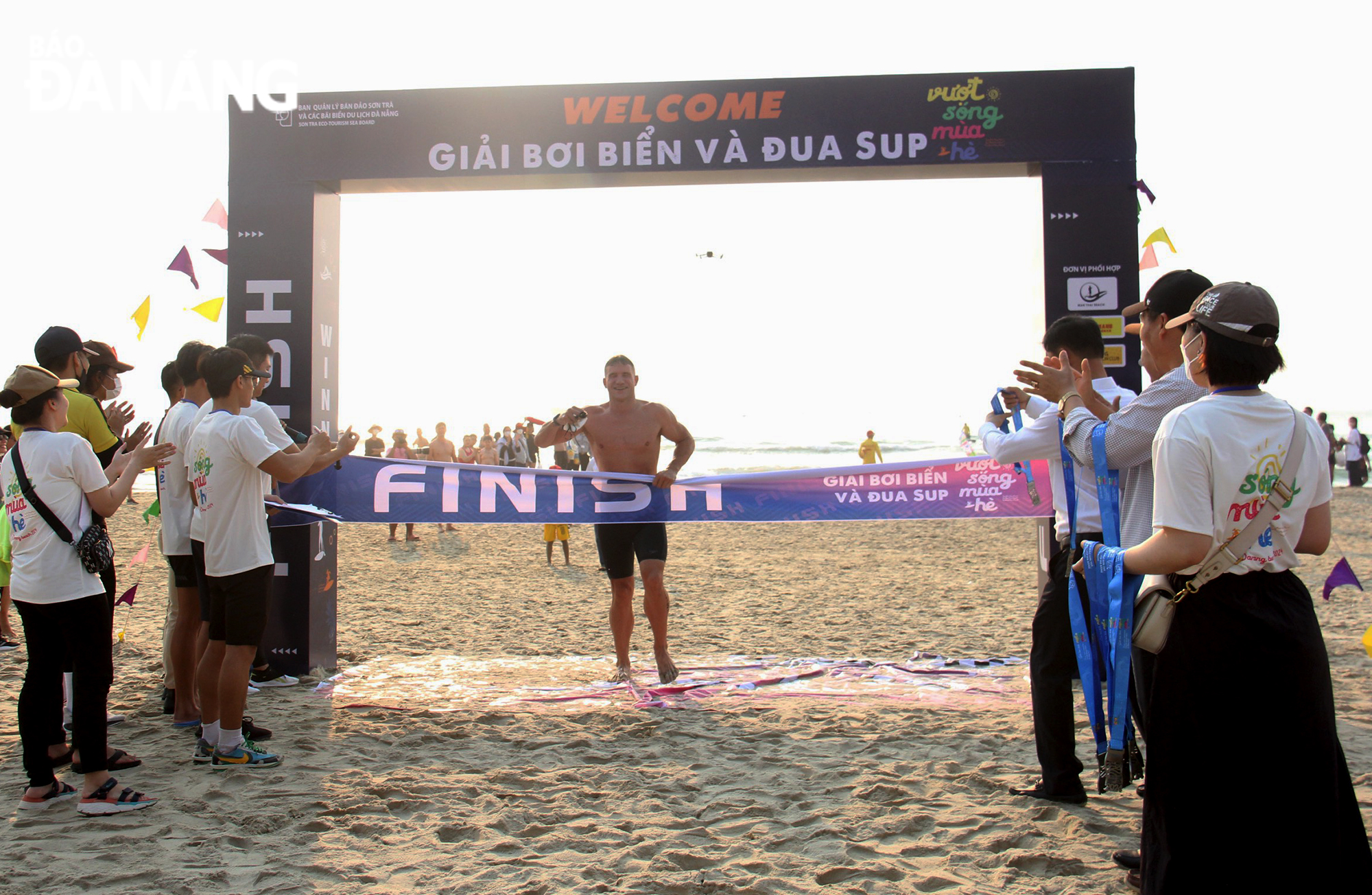 Mr. Jerram Chudleigh from Australia finished first in the men's 2,000m swimming category on Sunday morning.