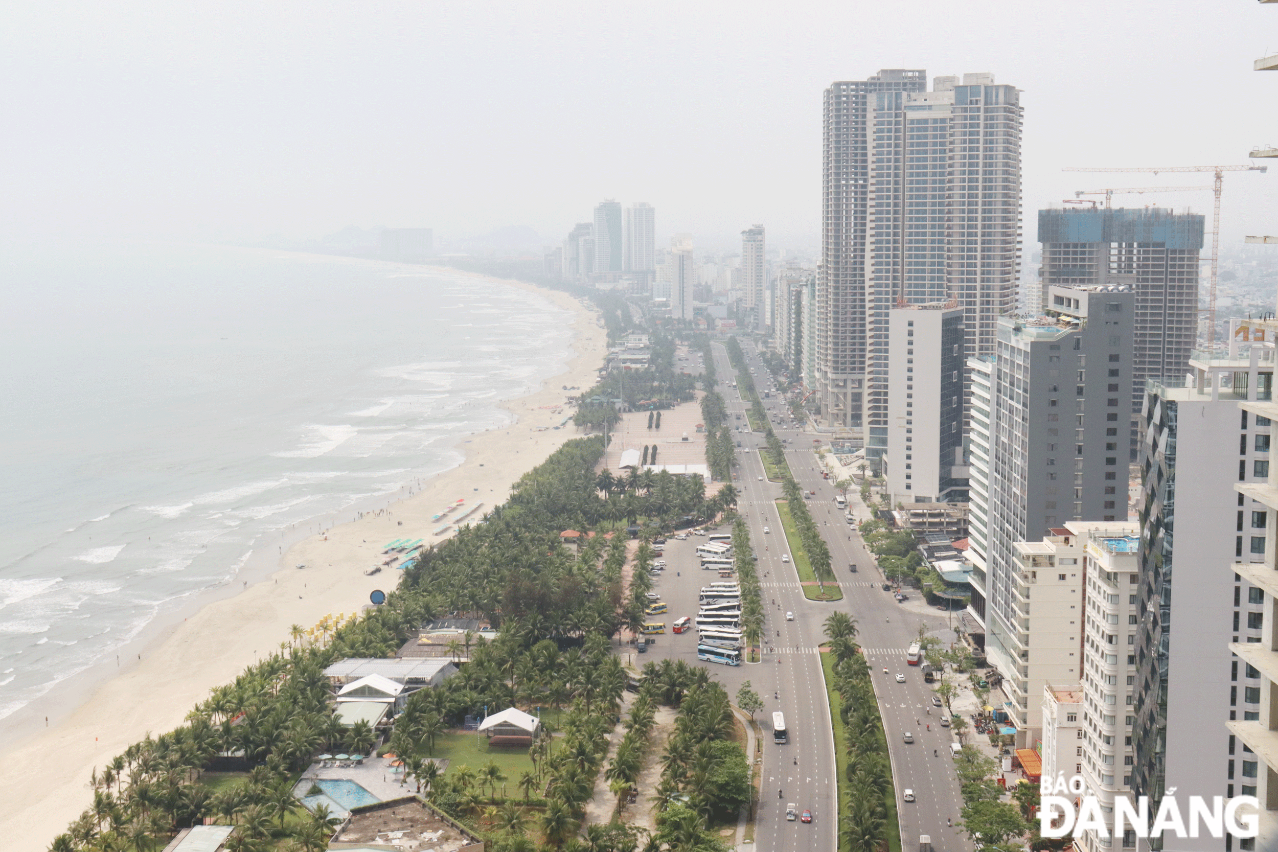 A section of Vo Nguyen Giap street. Photo: HOANG HIEP