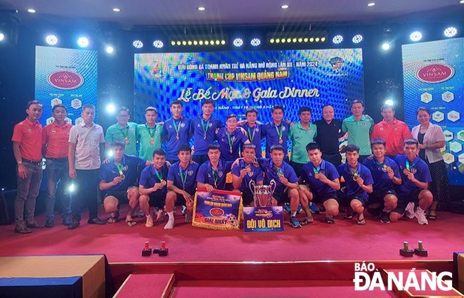 CEO Liên Chiểu và Anh em GFDI sông Hàn vô địch giải bóng đá doanh nhân trẻ Đà Nẵng mở rộng